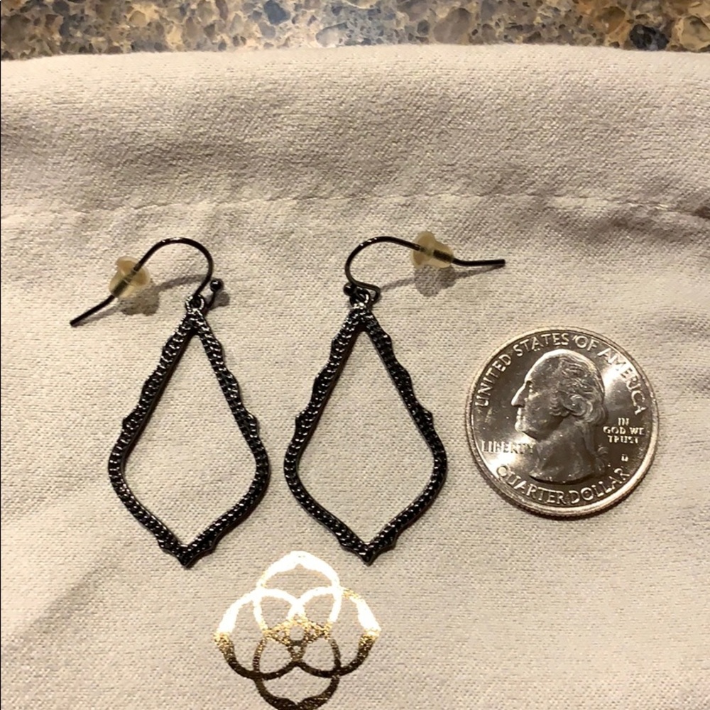 Kendra Scott Sophia earrings